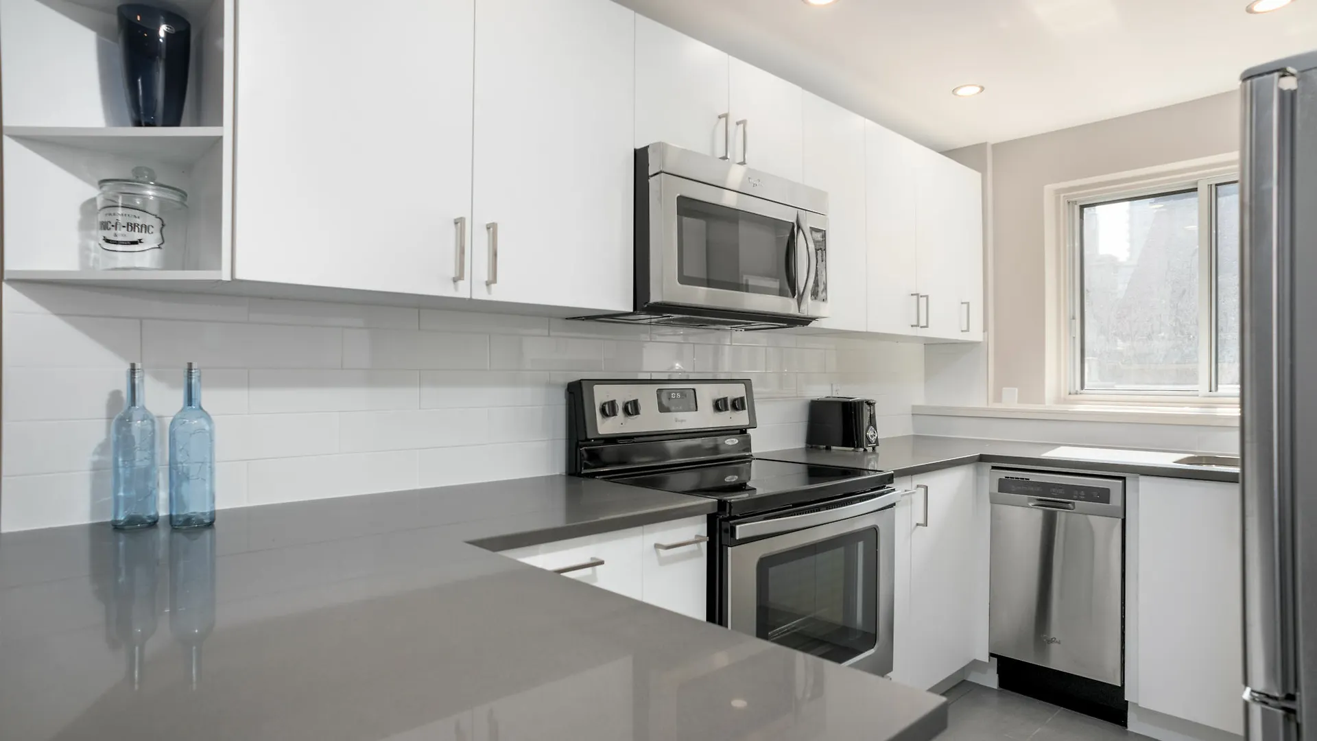 Spacious 2Br In Downtown Mtl By Sonder Montréal Daire