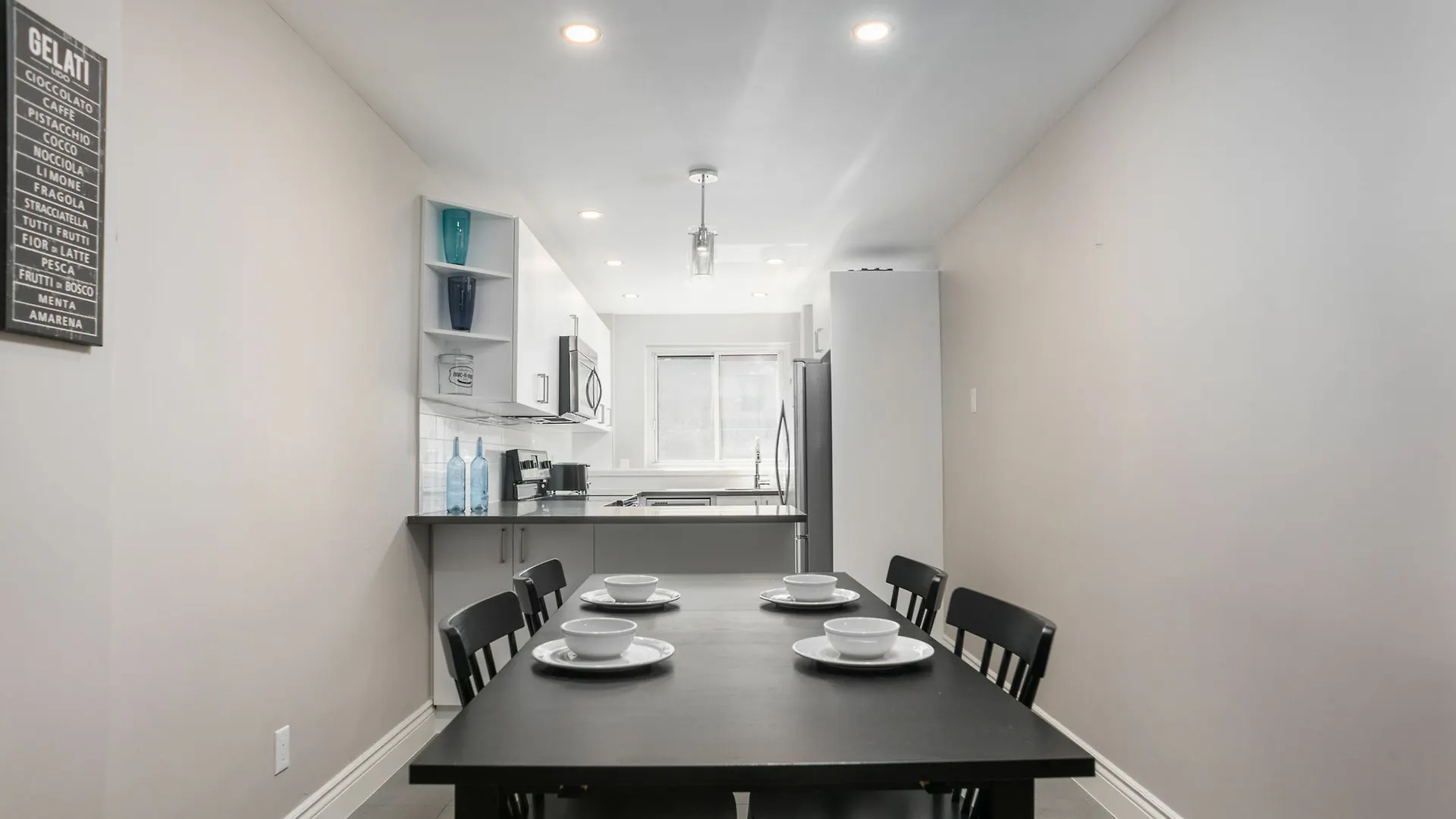 Spacious 2Br In Downtown Mtl By Sonder Montréal 0*,  Kanada