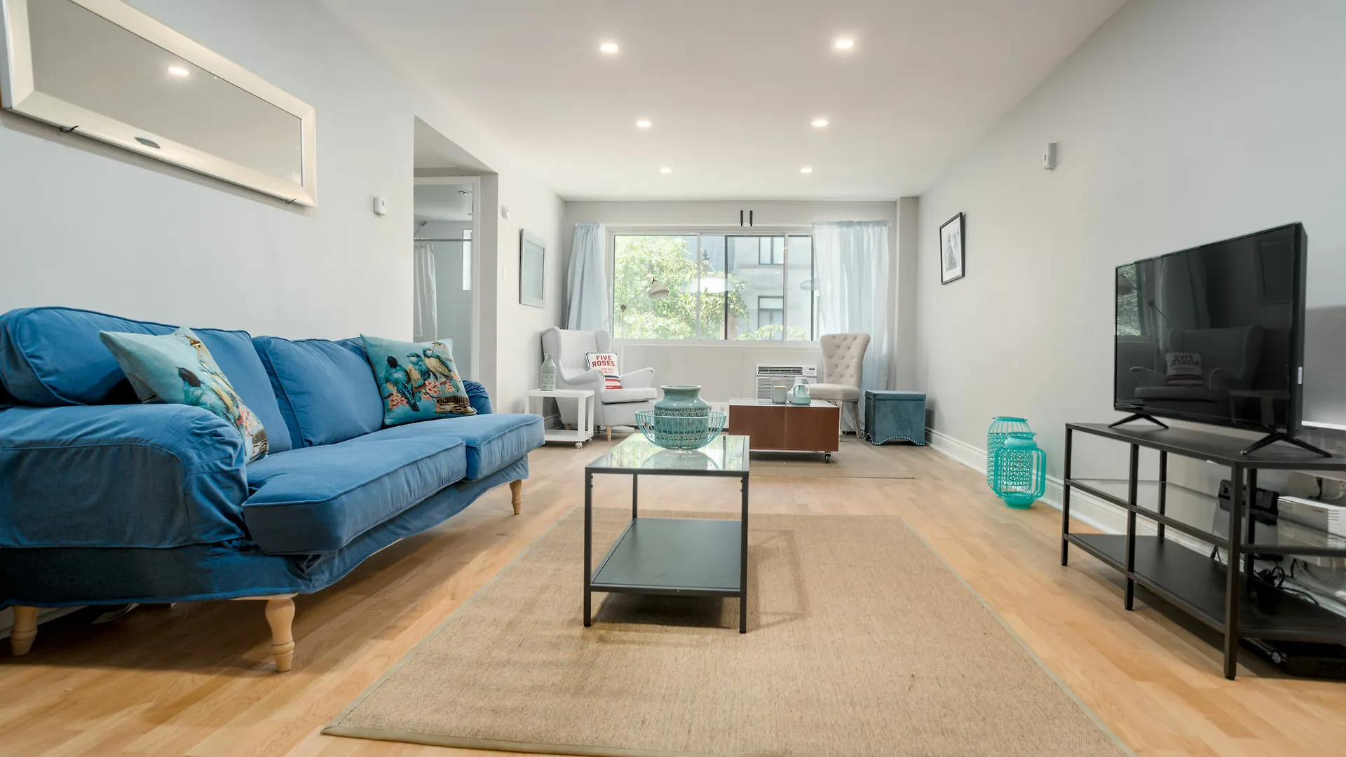 Spacious 2Br In Downtown Mtl By Sonder Montréal